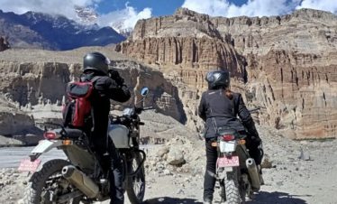 upper mustang motorbike tour