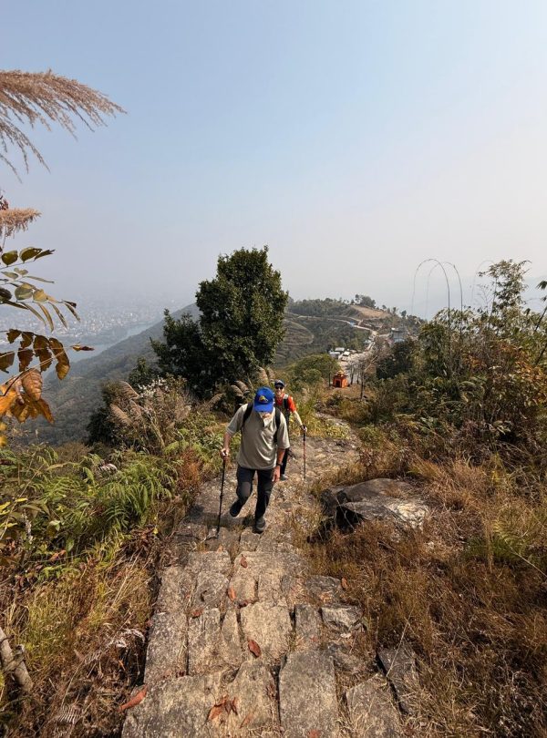 following-the-trails-during-hike