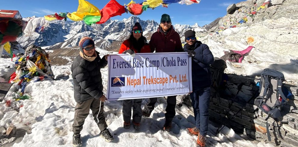 Ajit with his trekkers after crossing thorong la pass